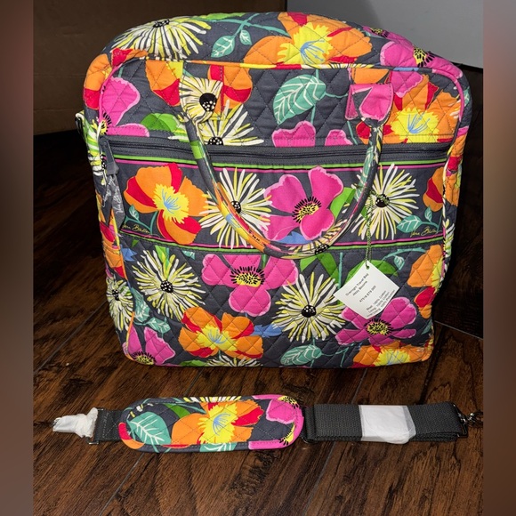 Vera Bradley Handbags - Vera Bradley Jazzy Blooms Overnight Travel Bag